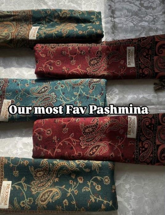 شال لويس فيتون بالالوان